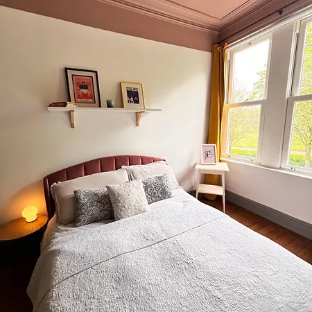 Stunning 5bed House With Cosy Outdoor Spaces