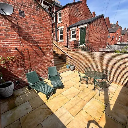 Stunning 5bed House With Cosy Outdoor Spaces *