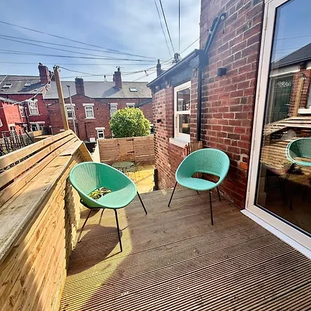 Apartment Stunning 5bed House With Cosy Outdoor Spaces Leeds (West Yorkshire)